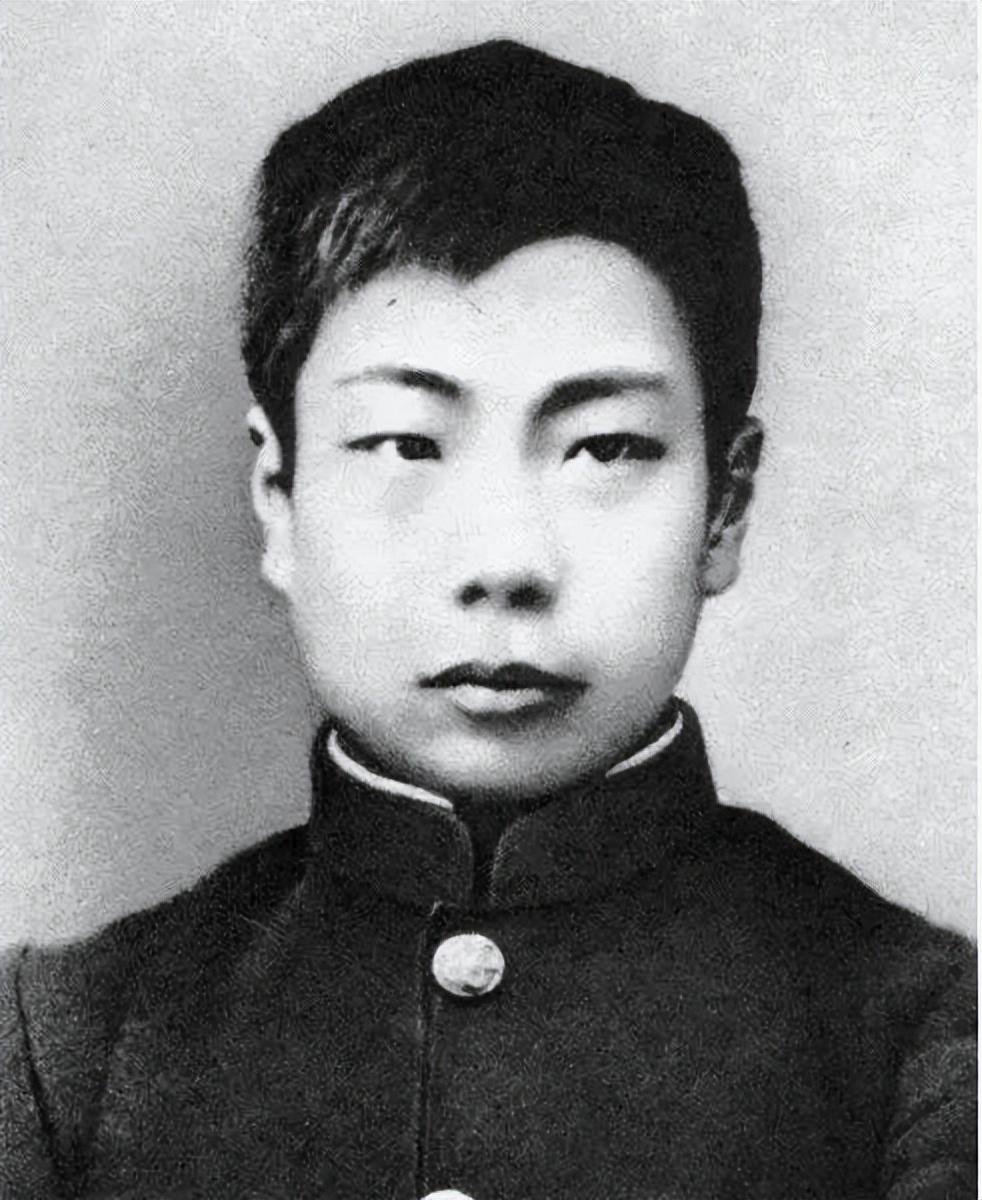 鲁迅拿烟的图片怎么画如何绘制鲁迅拿烟的图片